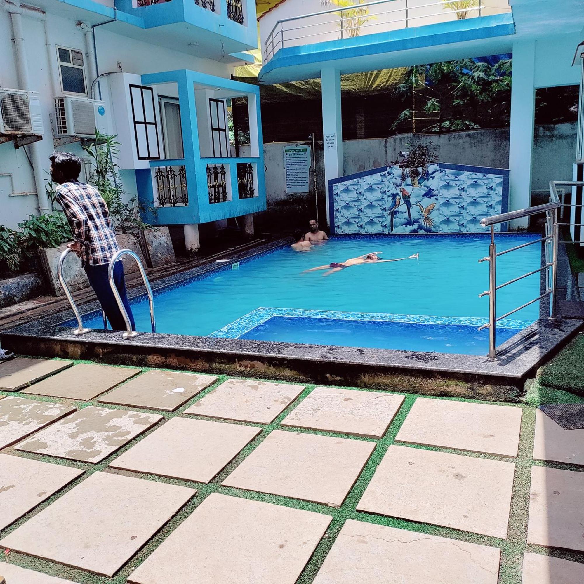 Hotel Queen Queen Sea Calangute Exterior foto